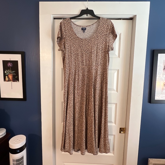 Chaps Dresses & Skirts - 1X Chaps Animal Print Maxi Dress
